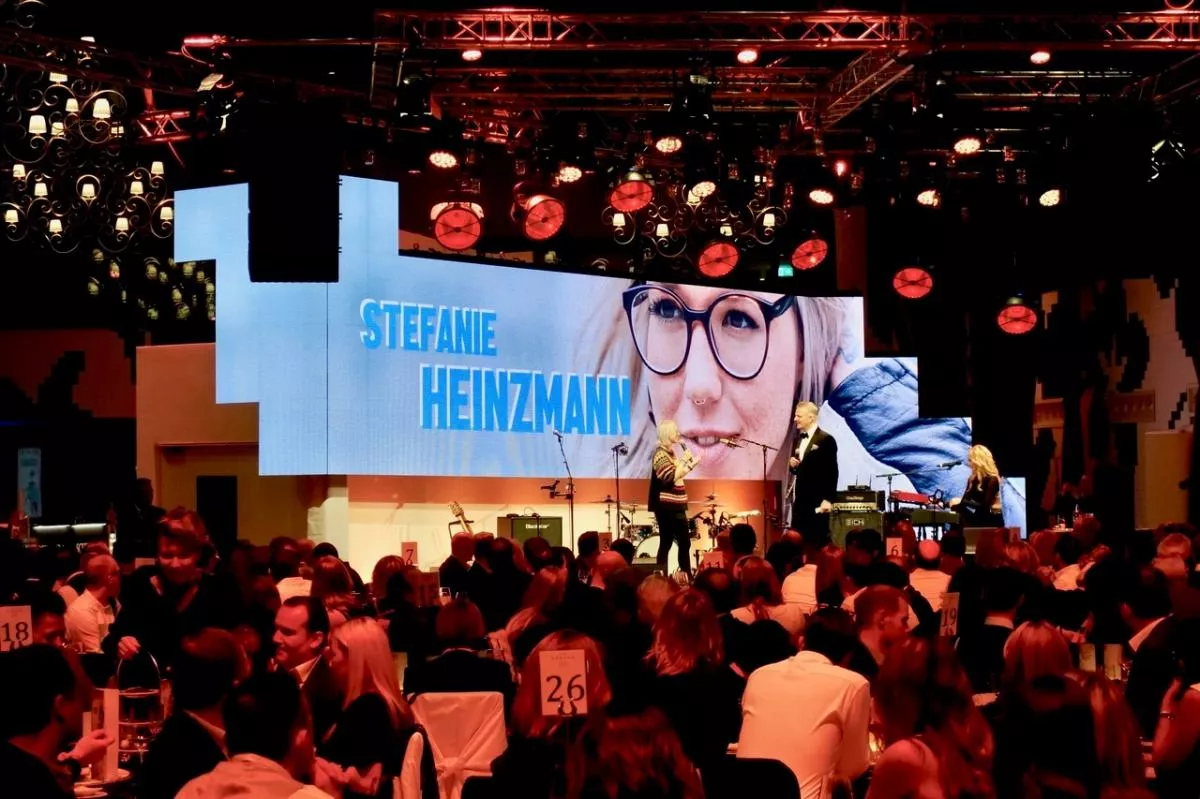 Megatron Veranstaltungstechnik AG Art on Ice