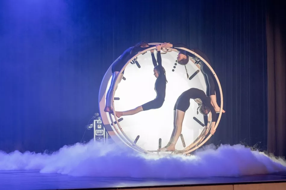 Megatron Veranstaltungstechnik AG Tanzprojekt Rund um die Uhr